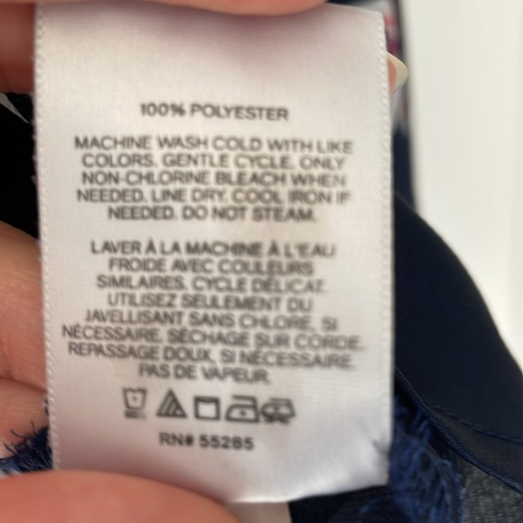 Express Botanical Pattern Blouse - Picture 6 of 6